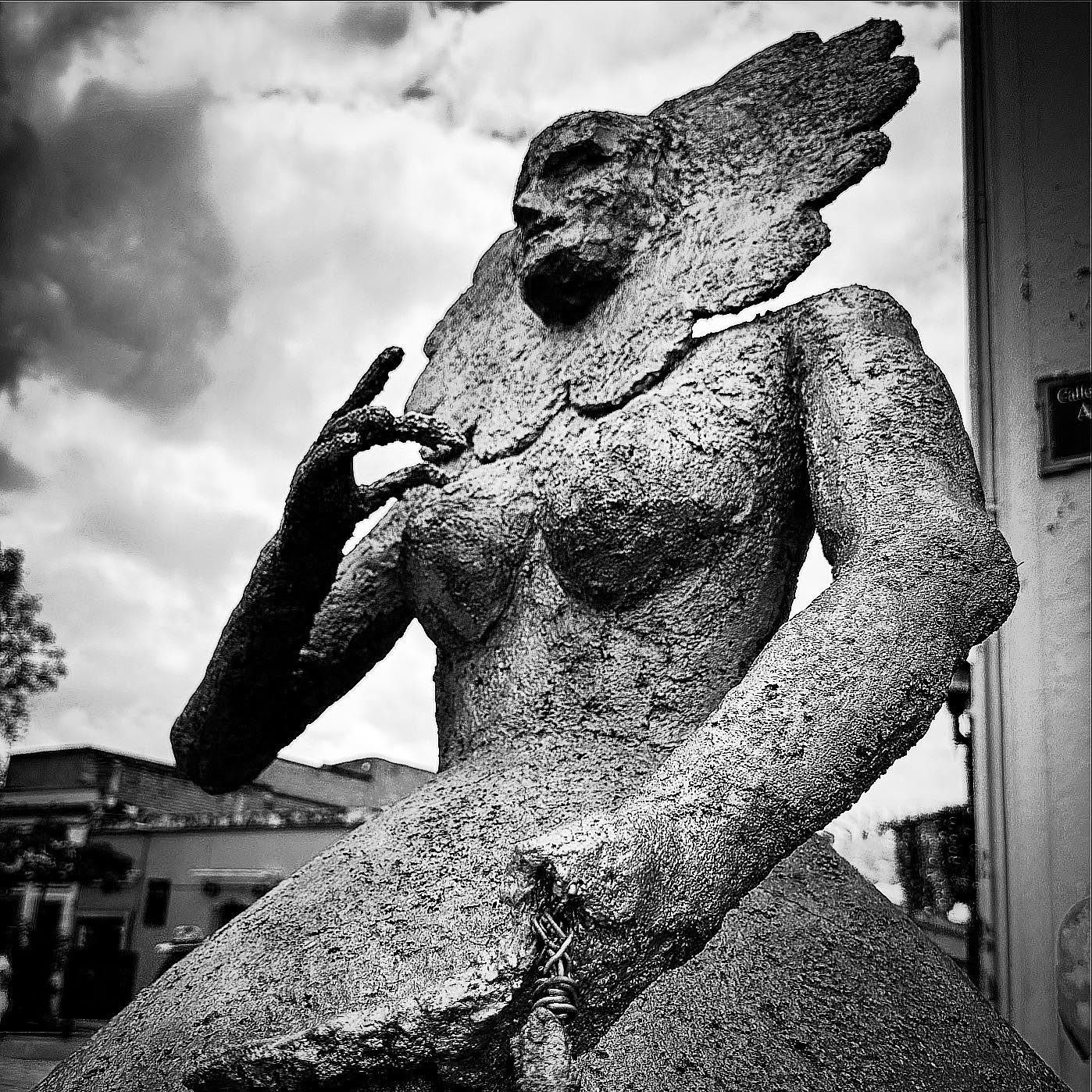 Street Sculptures in Oaxaca
.
.
.
.
.
#oaxaca #oaxaca_bonito #oaxacamexico #oaxacalotienetodo #blackandwhite #blackandwhitephotography #photography #sculpture #culture #picoftheday #instagood
