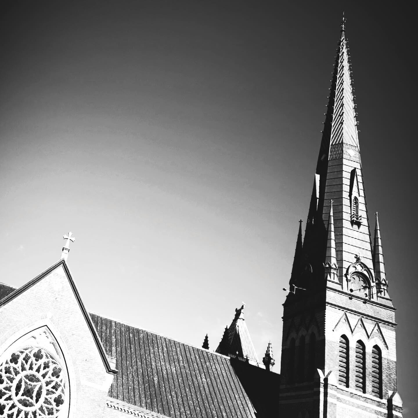 Calling all saints… and aesthetes…
.
.
,
#ivanmeade #blackandwhitephotography #ArchitecturalPhotography #yyj  #LinesAndLight